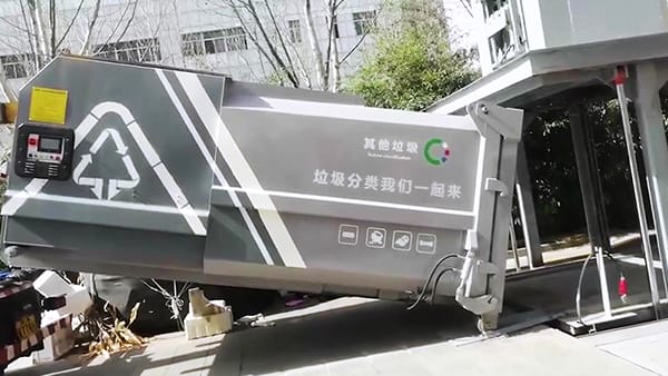 Compacteur de Déchets Souterrain Intelligent